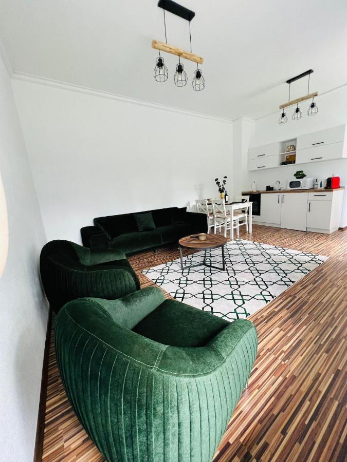 Apartament In Regim Hotelier King Mediaş Esterno foto